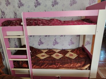 taxt sfaner: Oğlan və qız üçün, İşlənmiş, Çarpayı, Matrassız, Siyirməsiz, Taxta