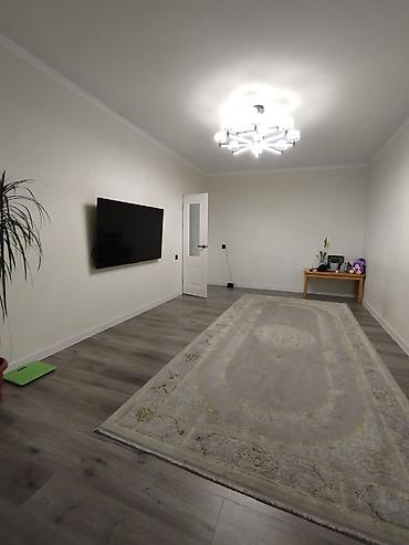 Продажа квартир: 3 комнаты, 70 м², Кудайберген авторынок 105 серия, 3 этаж, Евроремонт — 5