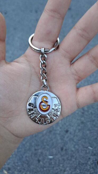 Breloklar: Galatasaray brelok. İnşaatcılar metrosunun içinen götürme