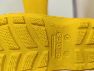 Women's Sneakers and athletic shoes: Осенне-весенние сапоги(кроксы)но вполне целые и не пропускают внутрь — 5