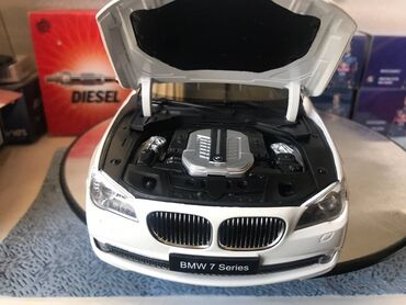 Avtomobil modelləri: BMW, 2011 il, 1:18, Dəmir, Ödənişli çatdırılma — 24