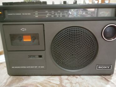 Audio tehnika: Prodajem kasetofon uocuvanom i ispravnom stanju radio hvata svaku