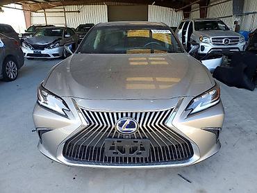 inter: Lexus ES: 2020 г., 2.5 л, Автомат, Гибрид — 1