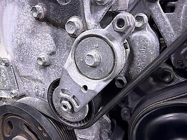 oem: Ролик натяжной ремня привода навесных агрегатов Toyota Оригинальный — 2