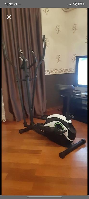 velosiped trenajor: Elliptik velotrenajor – dəstək tutacaqları və oturacaqlı model — 1
