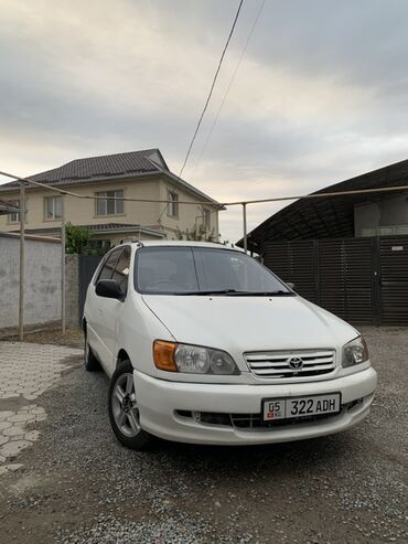 на минивен: Toyota Ipsum: 1997 г., 2 л, Автомат, Газ, Минивэн