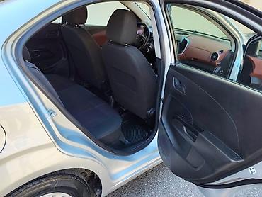 chevrolet aveo 1.2: Chevrolet Aveo: 1.4 l | 2012 il 250000 km Sedan — 5
