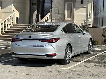 Lexus: Lexus ES: 2019 г., Типтроник, Гибрид, Седан — 5