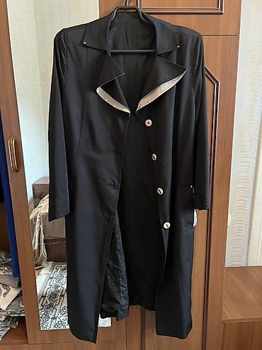 yağmurluq plaş: Plaş az geyinilib.10 manata satilir. XL razmerdir — 1