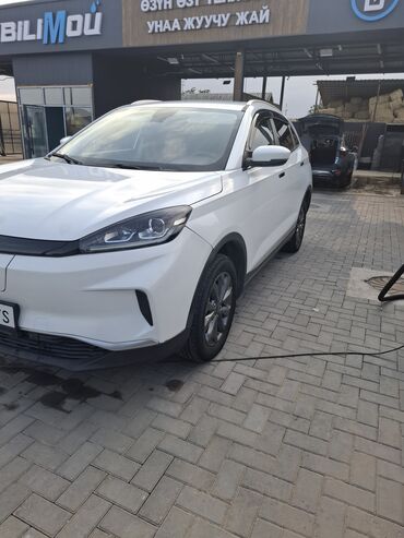 JMEV: JMEV EX5: 2021 г., Электромобиль, Кроссовер — 1