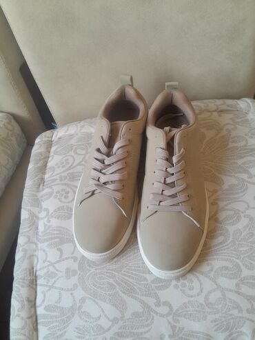 кросовки: Lc waikiki .Yenidir. Razmer (40-41)