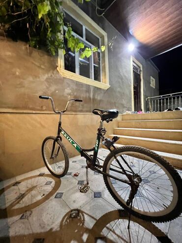 velosiped oturacağı: İşlənmiş Şəhər velosipedi Stels, 24", Ünvandan götürmə