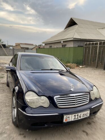 mercedes benz вито: Продаю мерс w203 Объём 2.6 ( отличная тяга ) Год 2000 Все вопросы