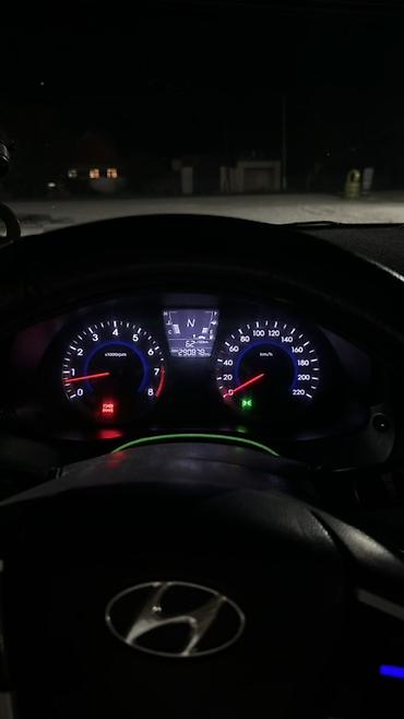 transporter multivan: Hyundai Solaris: 2014 г., Седан — 10