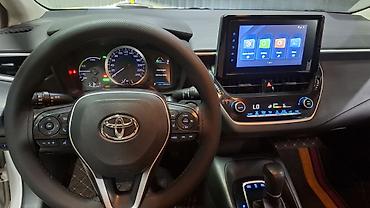 Toyota: Toyota Corolla: 2022 г., 1.8 л, Вариатор, Гибрид, Седан — 3