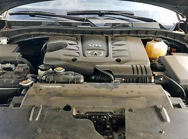 torpaqla barter maşınlar: Infiniti QX80 — tam ölçülü lüks SUV - Güclü V8 benzin mühərriki — 3