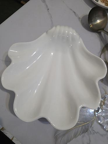 Наборы посуды: Набор сервировочной посуды для закусок и соусов Состав: - Прозрачная — 3