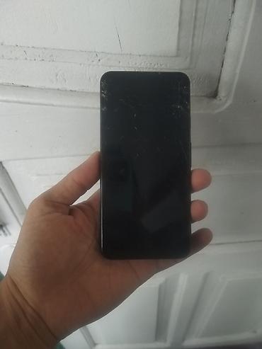 чоор фото: Смартфон Google Pixel (серия с квадратным блоком камер и задним — 2