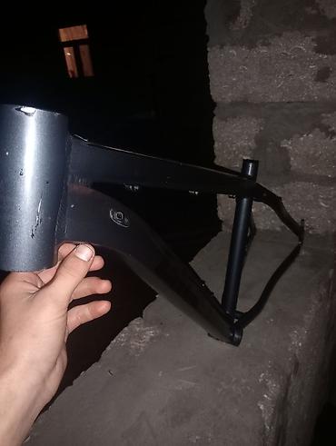 Velosiped ehtiyat hissələri: Giant markalı velo raması bir az cızıqları var başqa heçne sürülən — 4