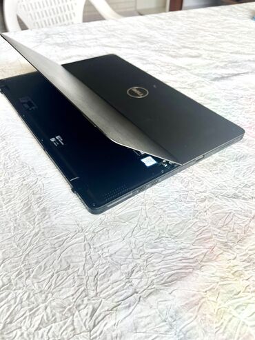 Digər planşetlər: Dell 2 in 1 Tablet 5285 Intel i5 7300U /8GB Ram,256GB SSD NVMe — 9