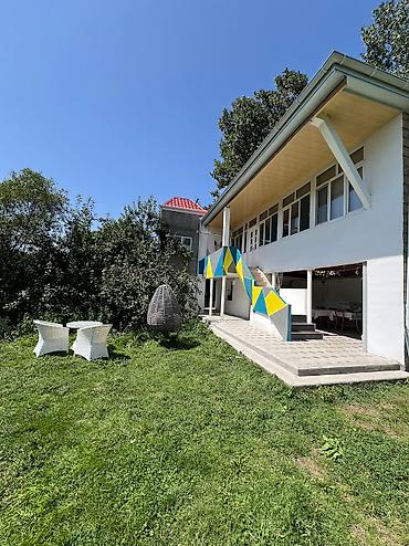 sumqayitda ev: 150 kv. m, 3 otaqlı, İşıq, Su, Telefon — 2