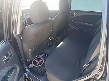 купить мопед в кредит: Mitsubishi Airtrek: 2 л | 2002 г. 258000 км Минивэн — 9