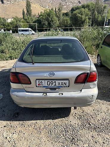 211 е500: Nissan Primera: 2001 г., 1.8 л, Механика, Бензин, Седан — 2