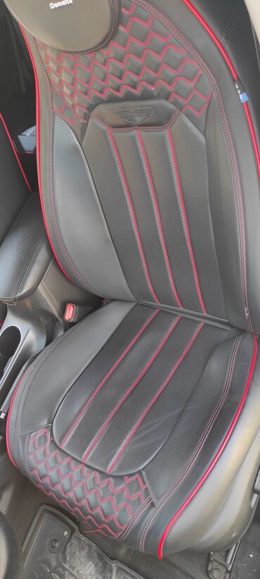 Oturacaq örtükləri: Avtomobil oturacaqları üçün nəzərdə tutulmuş bu çexollar qara — 10