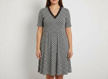 sukienki xl na wesele allegro: Esmara, Sukienka damska, rozmiar 2XL