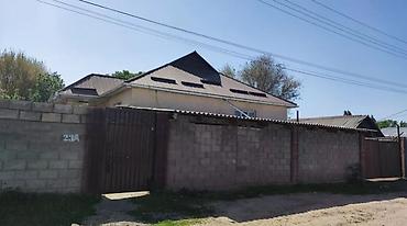 Продажа коттеджей и домов: 4 комнаты, 85 м², 5 соток, Бишкек, Собственник — 11