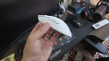 колонки и микрофон: Razer Viper V2 Pro (белая) — ультралёгкая беспроводная игровая мышь — 3