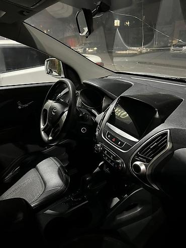 шевралет волт: Hyundai Tucson: 2010 г., 2 л, Автомат, Дизель, Кроссовер — 6