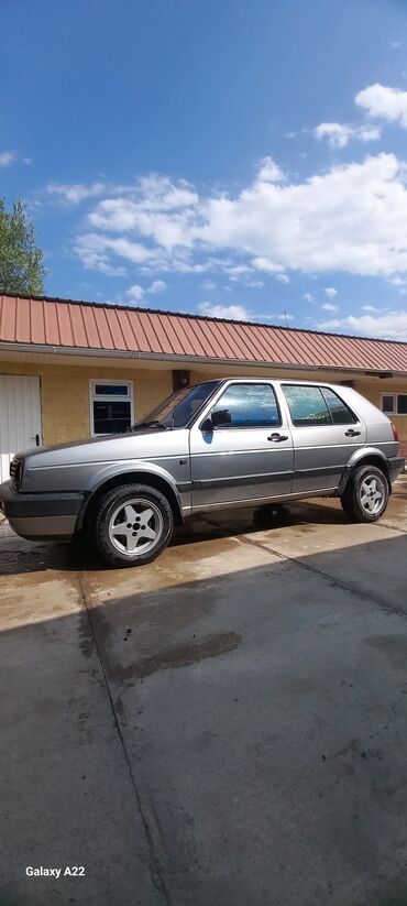 обмен на авто с доплатой: Volkswagen Golf: 1989 г., 1.8 л, Механика, Бензин, Хетчбек