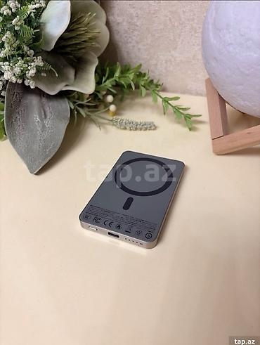 MAXCO daşınan enerji bankı – 5000 mAh, 20W Super Charge Əsas