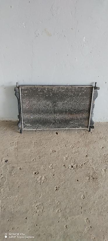 radiator termostat: Ford orijinal radiator (soyutma sistemi üçün) - Marka: Ford (üst — 1