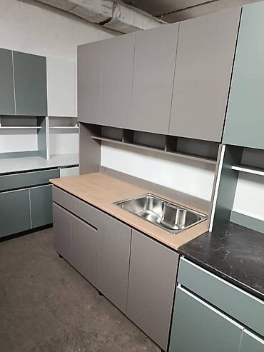 silver kitchen: Кухонный гарнитур в современном минималистичном стиле. - Компоновка — 1