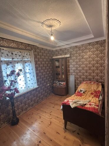 Həyət evləri və villaların satışı: Satılır: kfkir daşından tikilmiş 1 mərtəbəli fərdi yaşayış evi - — 11