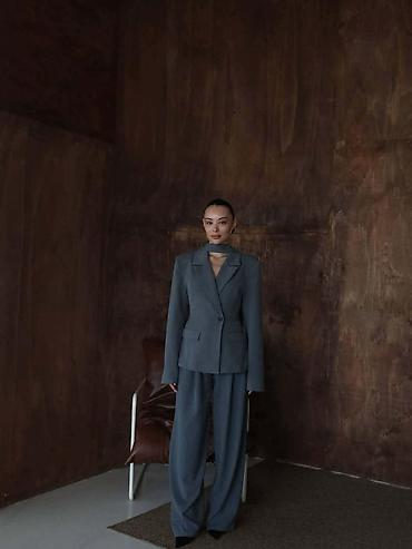 Kompleti: Oversized odelo
6.900 din
S M L — 4