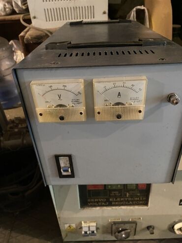 Stabilizatorlar: İşlənmiş Ev üçün Stabilizator 1 faza, 220 V, Ünvandan götürmə, Zəmanətsiz