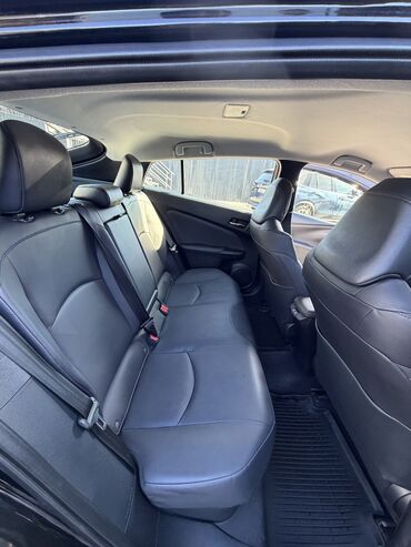 Toyota: Toyota Prius: 2022 г., 1.8 л, Вариатор, Гибрид, Хэтчбэк — 9