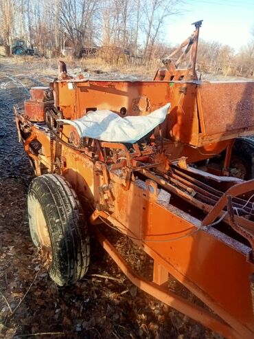 Тракторы МТЗ (Беларус): Модель: 82.1 экспортный, Б/у, 1994 г., С пресс-подборщиком — 12