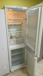 продаю холодильник: Б/у 2 двери Samsung Холодильник Продажа