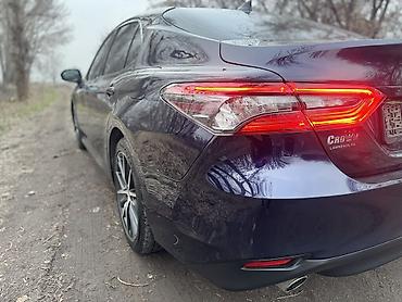 Toyota: Toyota Camry: 2021 г., 2.5 л, Автомат, Гибрид, Седан — 9