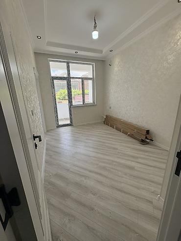 ev bakida: Təmirli, işıqlı mənzil. Baki xirdalan yolu . Er riyad ticaret — 1