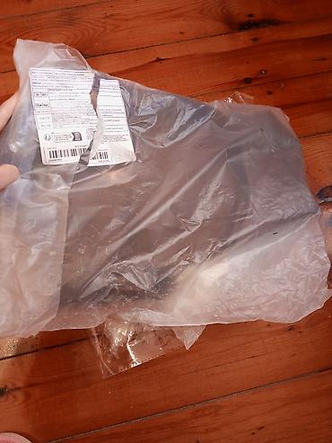 qaşlı canta: Yenidir, paketin içində Qiymət 15 AZN Çatdirilma : metronun — 10