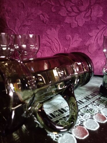 Čaše: Komplet nov italijanski bokal i case iz 60,70-ih. boja tamnija na lalafo.rs — 8 Čaše: Komplet nov italijanski bokal i case iz 60,70-ih. boja tamnija — 8