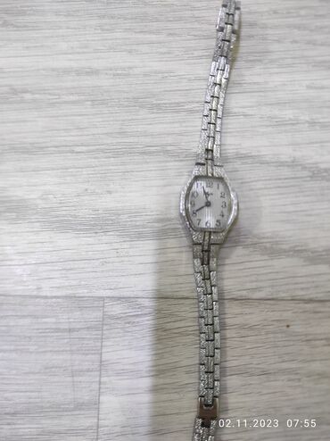 серебряные часы женские: Продаю часы механические, женские "ЛУЧ", рабочие