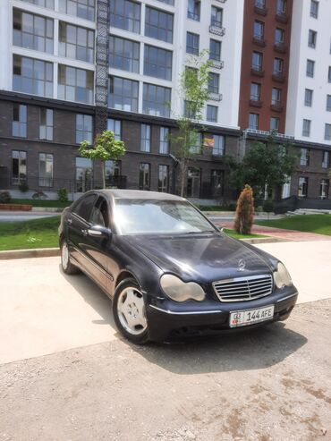полированная машина: Mercedes-Benz C-Class: 2000 г., 3.2 л, Автомат, Газ, Седан