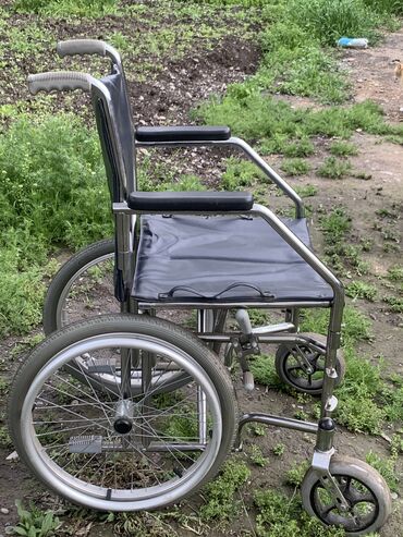 отдам даром инвалидную коляску: Инвалидный коляска
Б/У