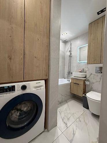 7 1: 3 комнаты, 54 м², Бишкек Парк ТРЦ Индивидуалка, 2 этаж, Евроремонт — 4